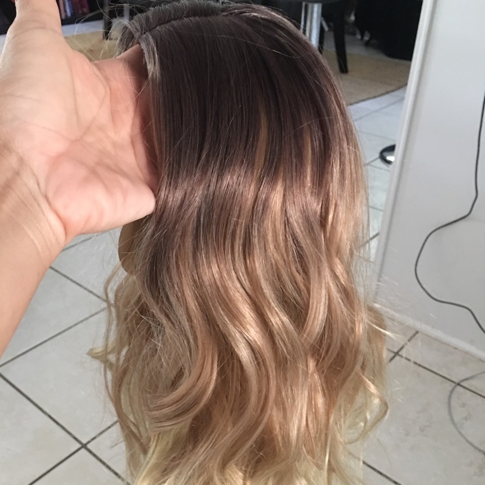 Ombré 3/4 wig synthetic NWT 24 inch